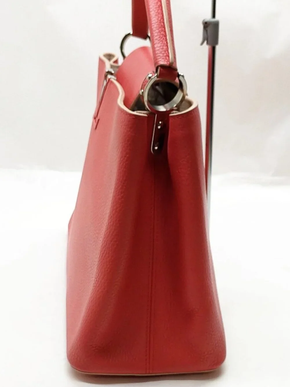 Louis Vuitton elegant louis